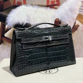 HM KELLY MINI 22 IN BLACK AMERICAN ALLIGATOR SILVER BUCKLE