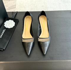 MESH LOGO HEELS IN BLACK LAMBSKIN