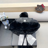 BEANIE HAT IN BLACK WOOL AND FLEECE 436748