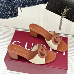 MID-HEEL MULE IN BROWN CALFSKIN AND CREAM WHITE FABRIC