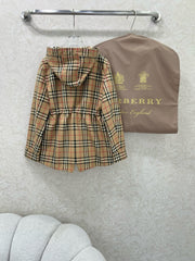 BURBERRY PLAID JACKET 275082