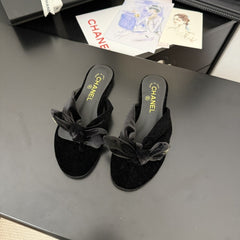 CC 25C Thong Sandal Bow Black Velvet fabric 233564
