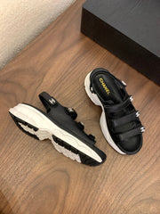 SANDAL 25S LOGO IN BLACK LAMBSKIN