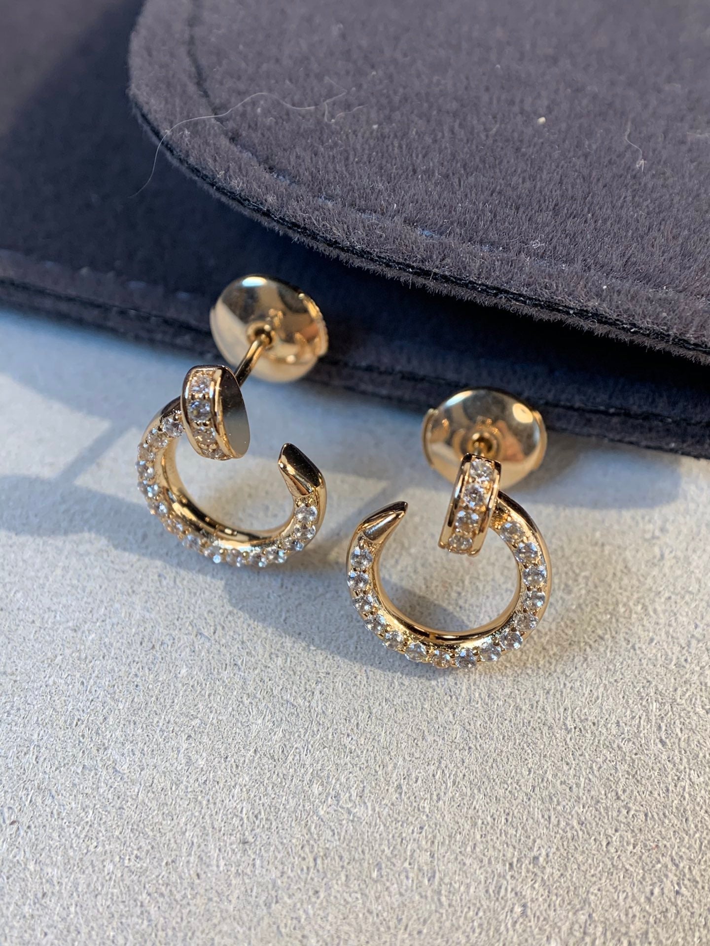 JUSTE EARRINGS 3.65MM PINK GOLD DIAMONDS