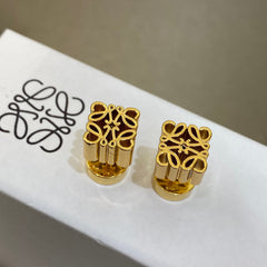 ANAGRAM STUD EARRINGS GOLD