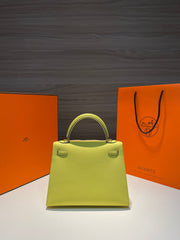 HM KELLY 25CM LIME EPSOM LEATHER GOLD HARDWARE
