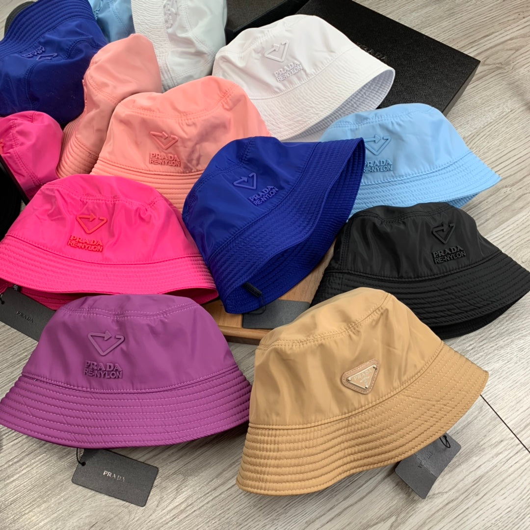 BUCKET HAT IN PURPLE RE-NYLON 234100
