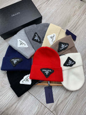 BEANIE HAT IN PALE GRAY WOOL 431360