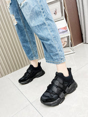 D-WANDER SNEAKERS IN BLACK TECHNICAL FABRIC AND SUEDE