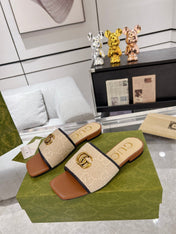 GG EXCLUSIVE SLIDE SANDAL CARAMEL AND CREAM SEDGE