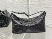 TRAVEL NOMAD POUCH 22 IN BLACK MACROCANNAGE LAMBSKIN