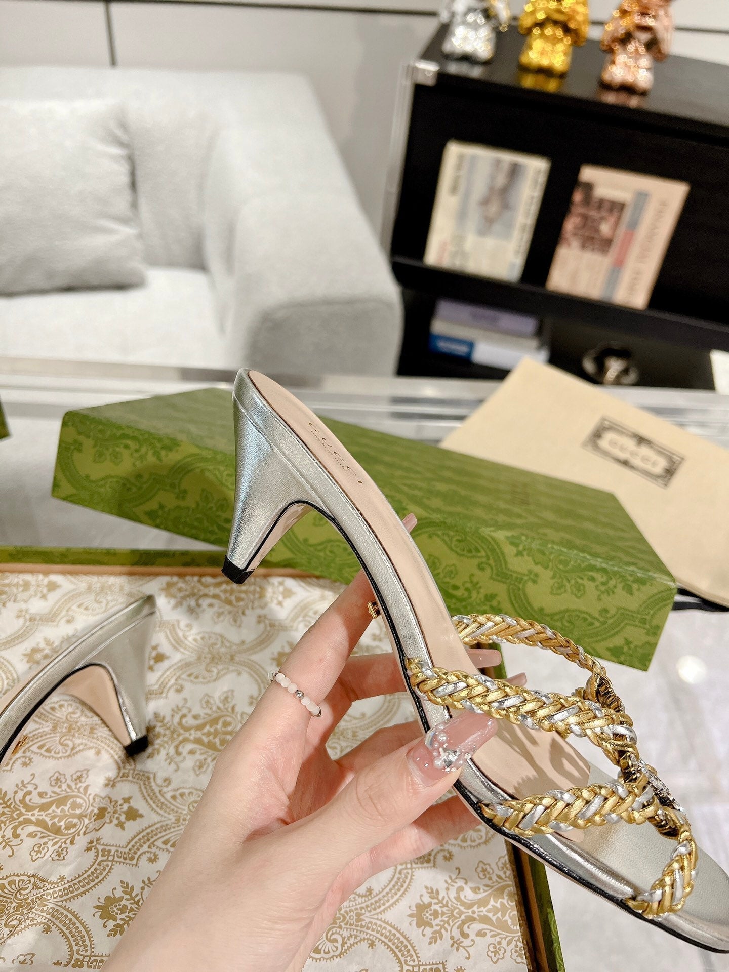 GG CRYSTAL MID - HEEL SILVER CALFSKIN