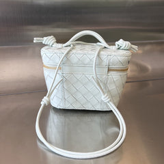 MINI VANITY CASE 18 IN WHITE LAMBSKIN