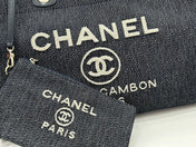 CC DEAUVILLE LARGE 38 TOTE BAG IN DARK NAVY CANVAS WITH WHITE LOGO EMBROIDERED