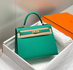 KELLY 25CM IN VERT VERTIGO EPSOM CALFSKIN GOLD HARDWARE