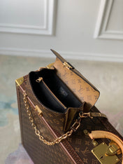 POCHETTE MÉTIS EAST WEST 21.5 IN BROWN MONOGRAM COATED CANVAS AND CALFSKIN