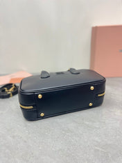 ARCADIE BAG 27 IN BLACK SHINY CALFSKIN