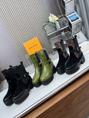 LAUREATE PLATFORM DESERT BOOT IN BLACK SUEDE AND BROWN CALFSKIN