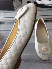 ballet flat quilted white gold cc lock