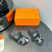 CHYPRE SANDAL BLACK CALFSKIN STYLIZED