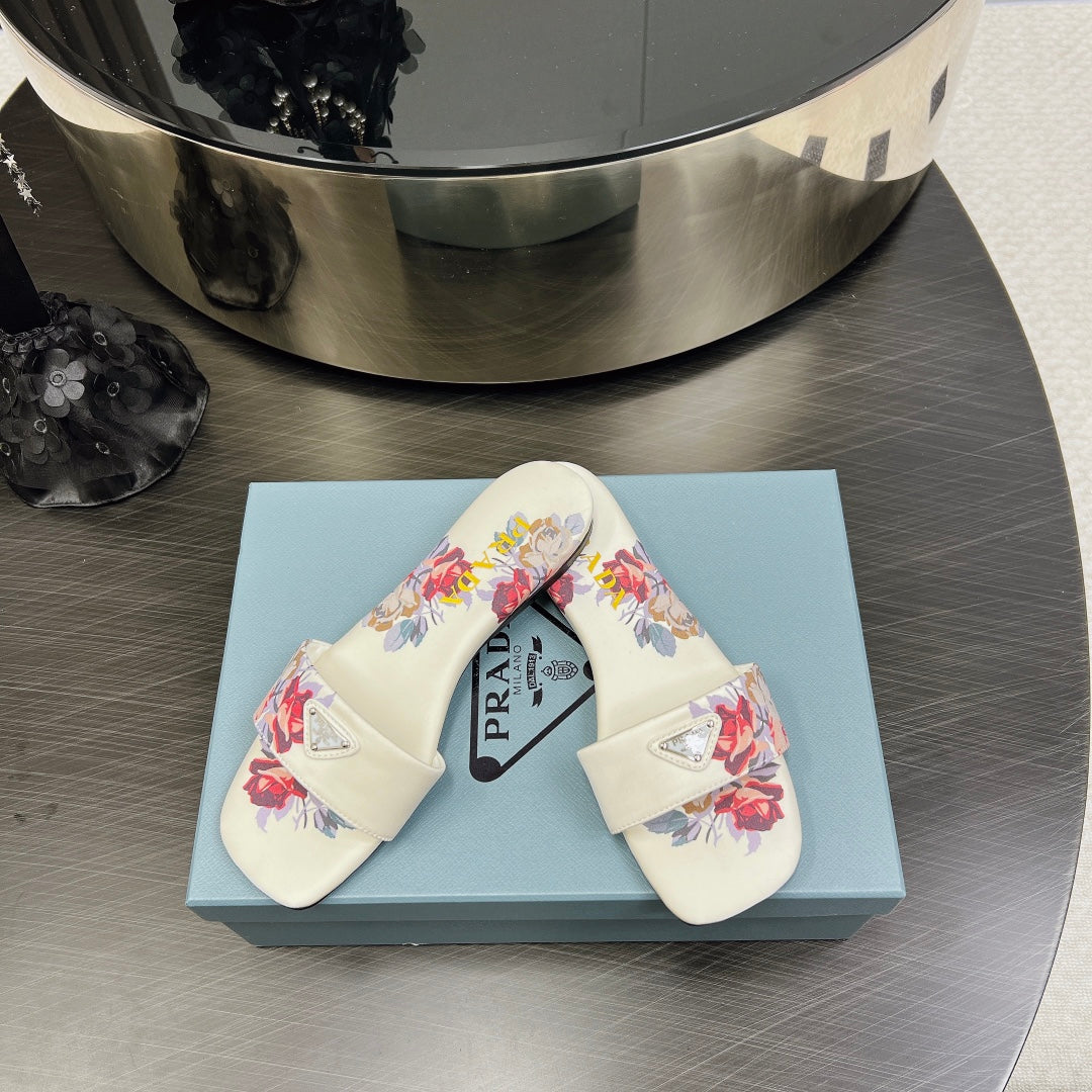 PRA PRINTED SLIDES SLIPPERS WHITE SATIN