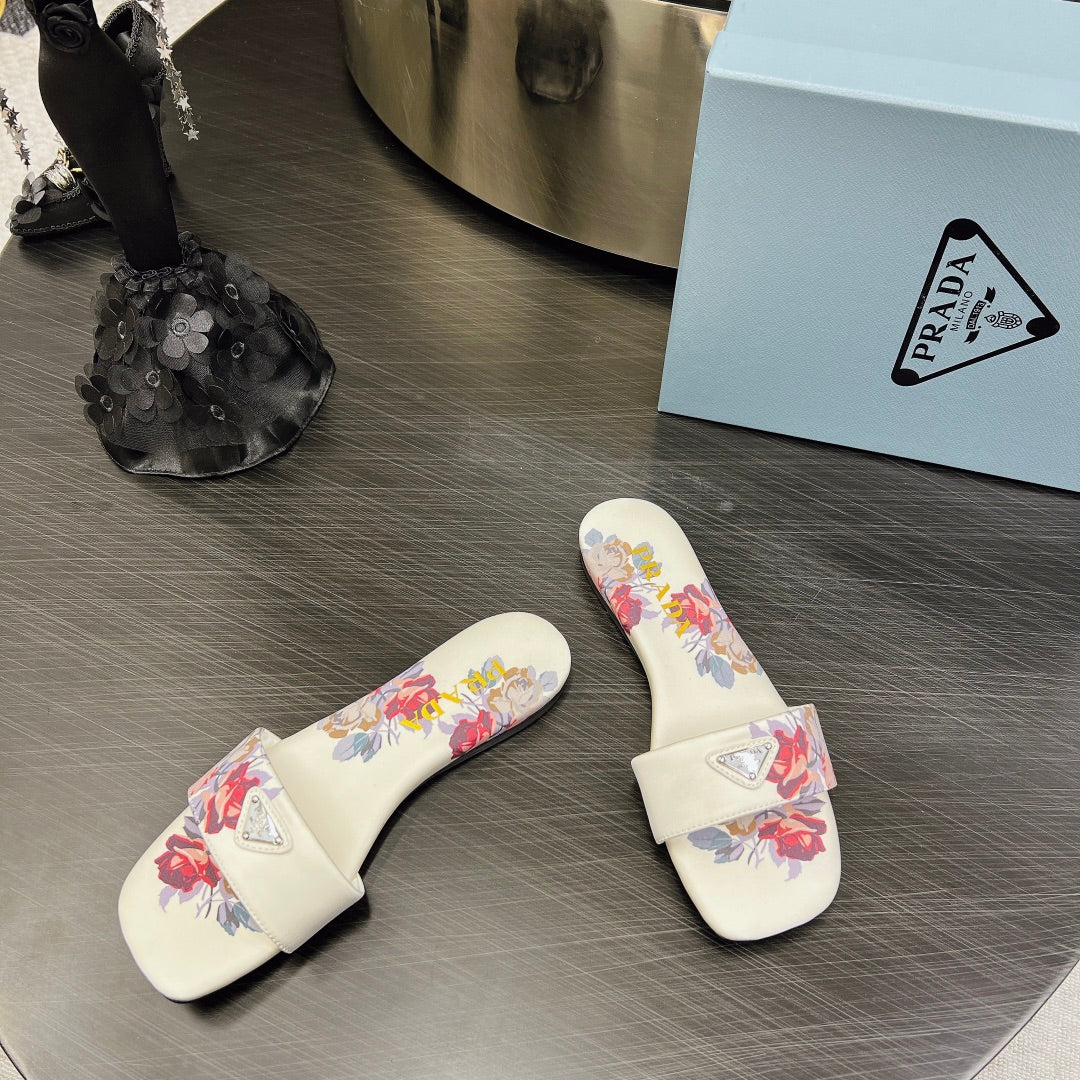 PRA PRINTED SLIDES SLIPPERS WHITE SATIN