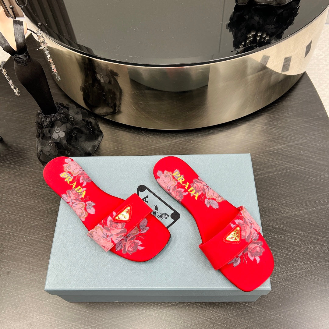 PRA PRINTED SLIDES SLIPPERS RED SATIN