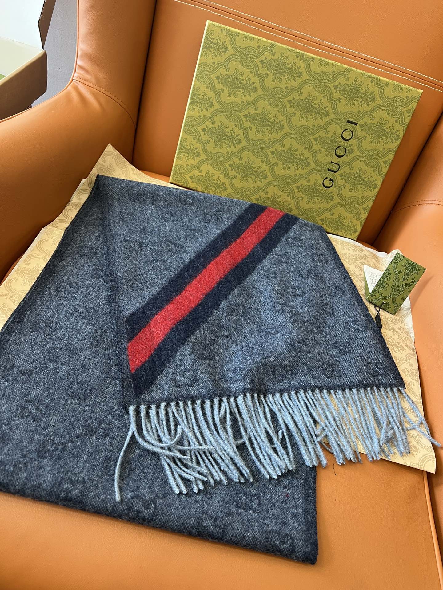 GUCCI 25S SCARF 190 IN WOOL 636372