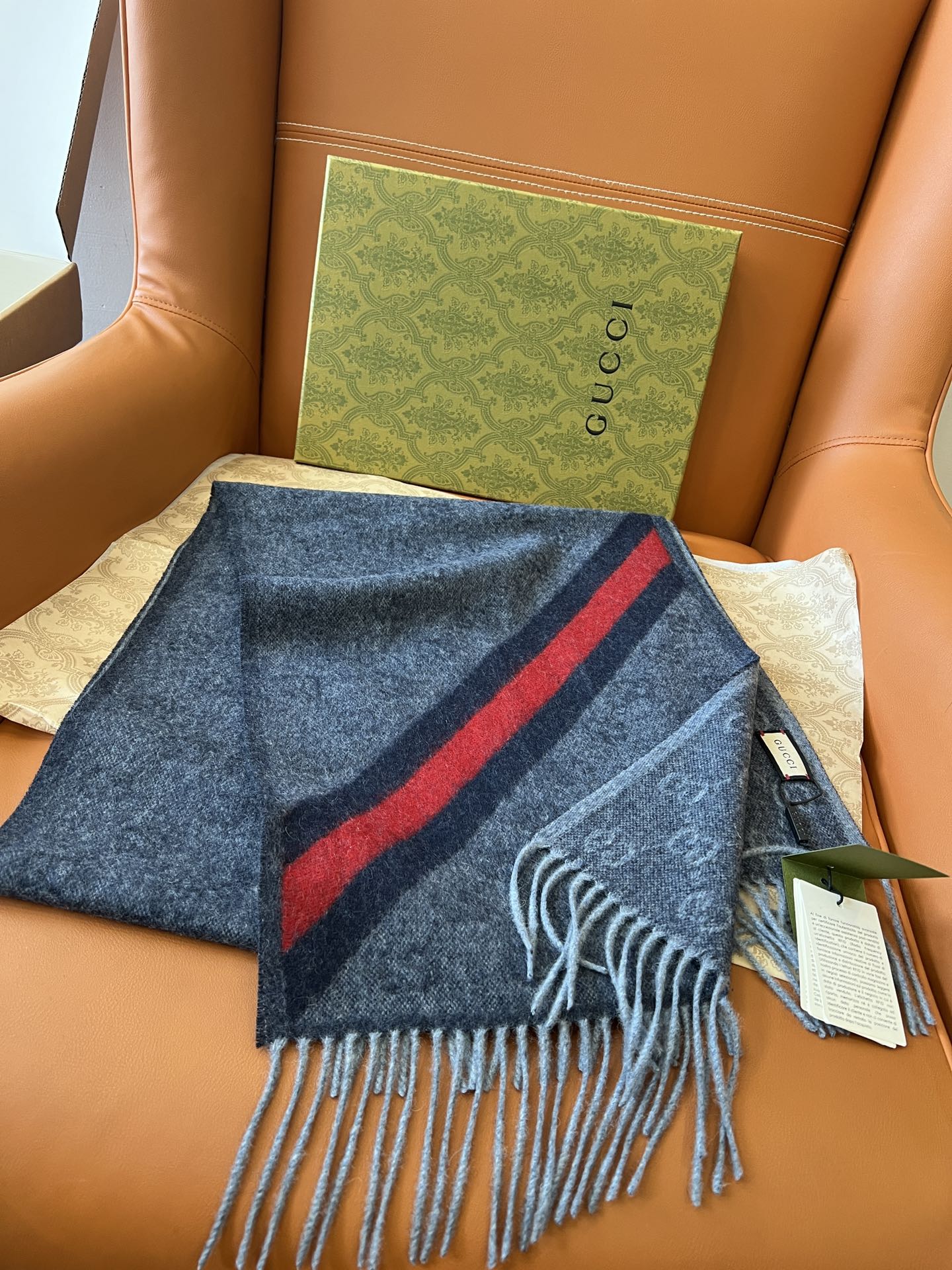 GUCCI 25S SCARF 190 IN WOOL 636372