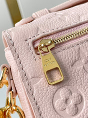 POCHETTE MÉTIS EAST WEST 21 IN PINK OPALE MONOGRAM ECLIPSE CANVAS GOLD BUCKLE