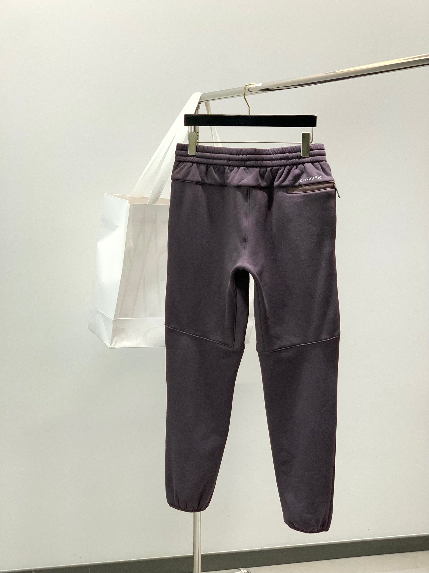 MONCLER 25S PANTS 355