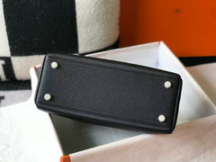 HM KELLY BAG 28 IN BLACK TOGO LEATHER GOLD HARDWARE