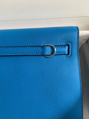 KELLY DANSE 22 EVERCOLOR BLUE IN CALFSKIN GOLD HARDWARE