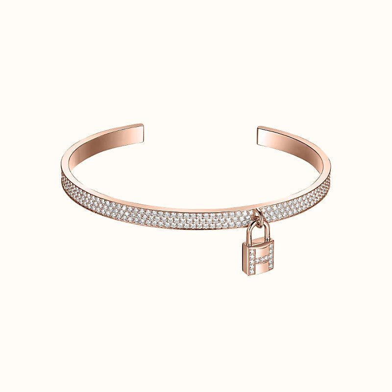 bracelet-kelly-clochette-petit-modele--220465B00-front-3-300-0-800-800_b_a3a2e255-37f2-4fa4-a222-97dc908ac87d.jpg