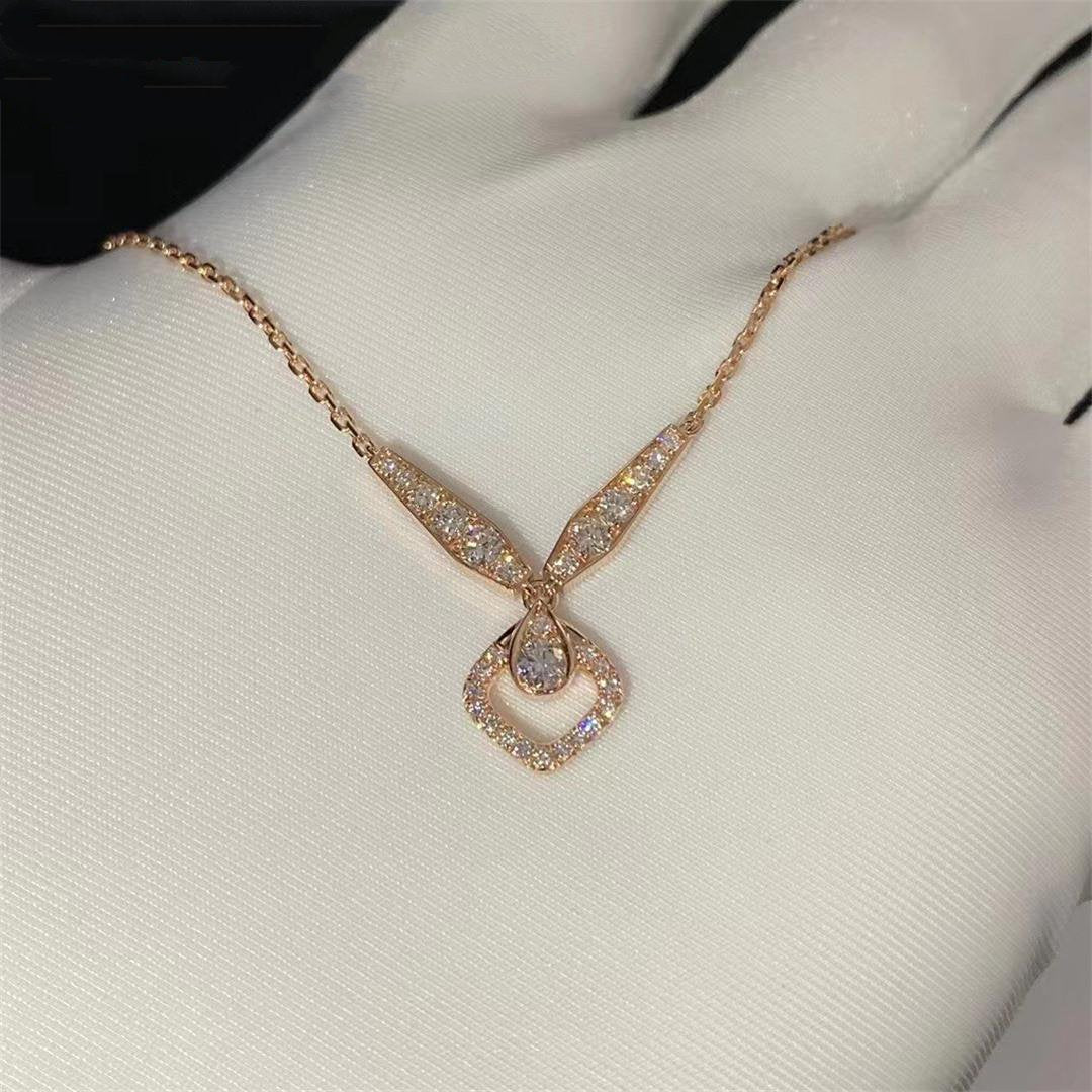 chaumet-josephine-eclat-floral-pink-gold-and-diamond-pendant-082671-coral-1_8297e676-c789-4eb8-b78f-733a1107db40.jpg