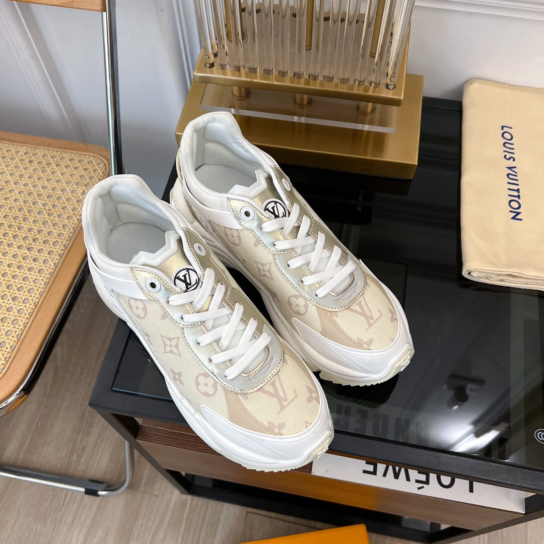 LV RUN 55 SNEAKER GEIGE
