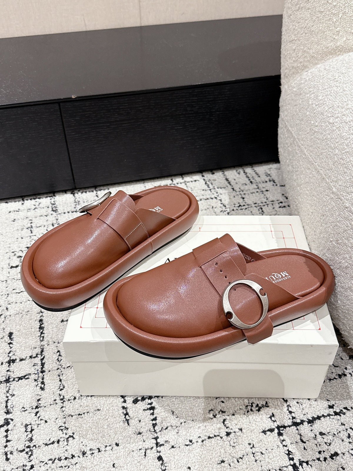 ARC CLOG MULES IN BROWN LAMBSKIN