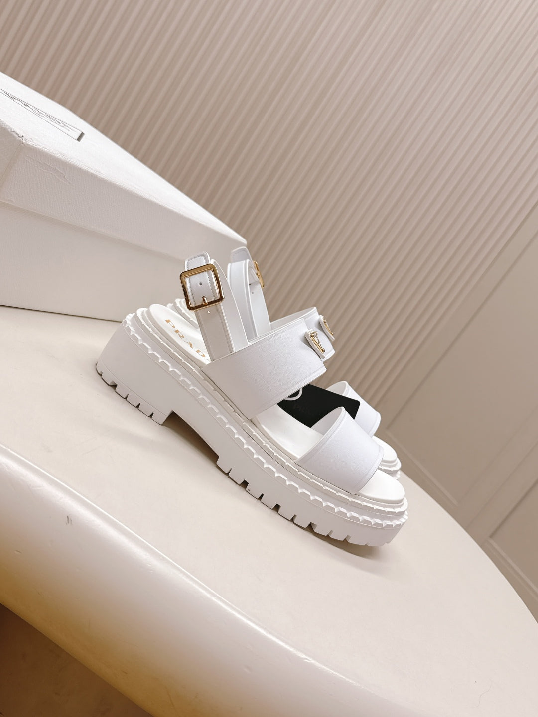 PRADA 25S SANDALS IN WHITE CALFSKIN LOGO
