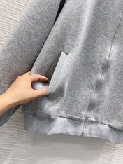 PRADA 26S SUIT 676