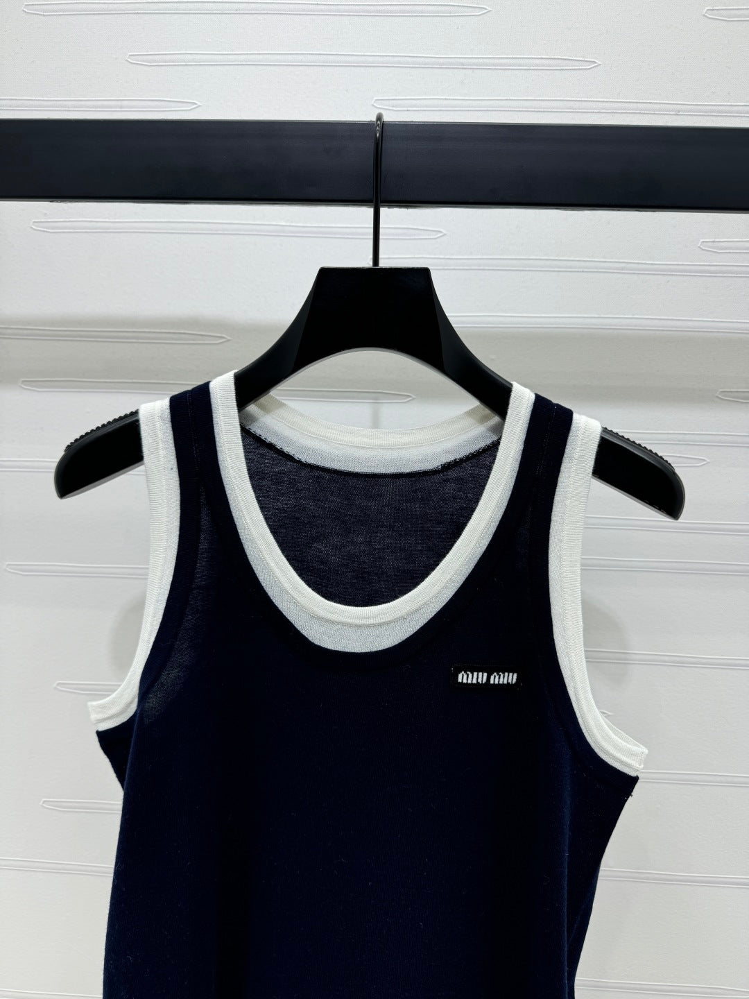 MIUMIU SLEEVELESS TOP 269403