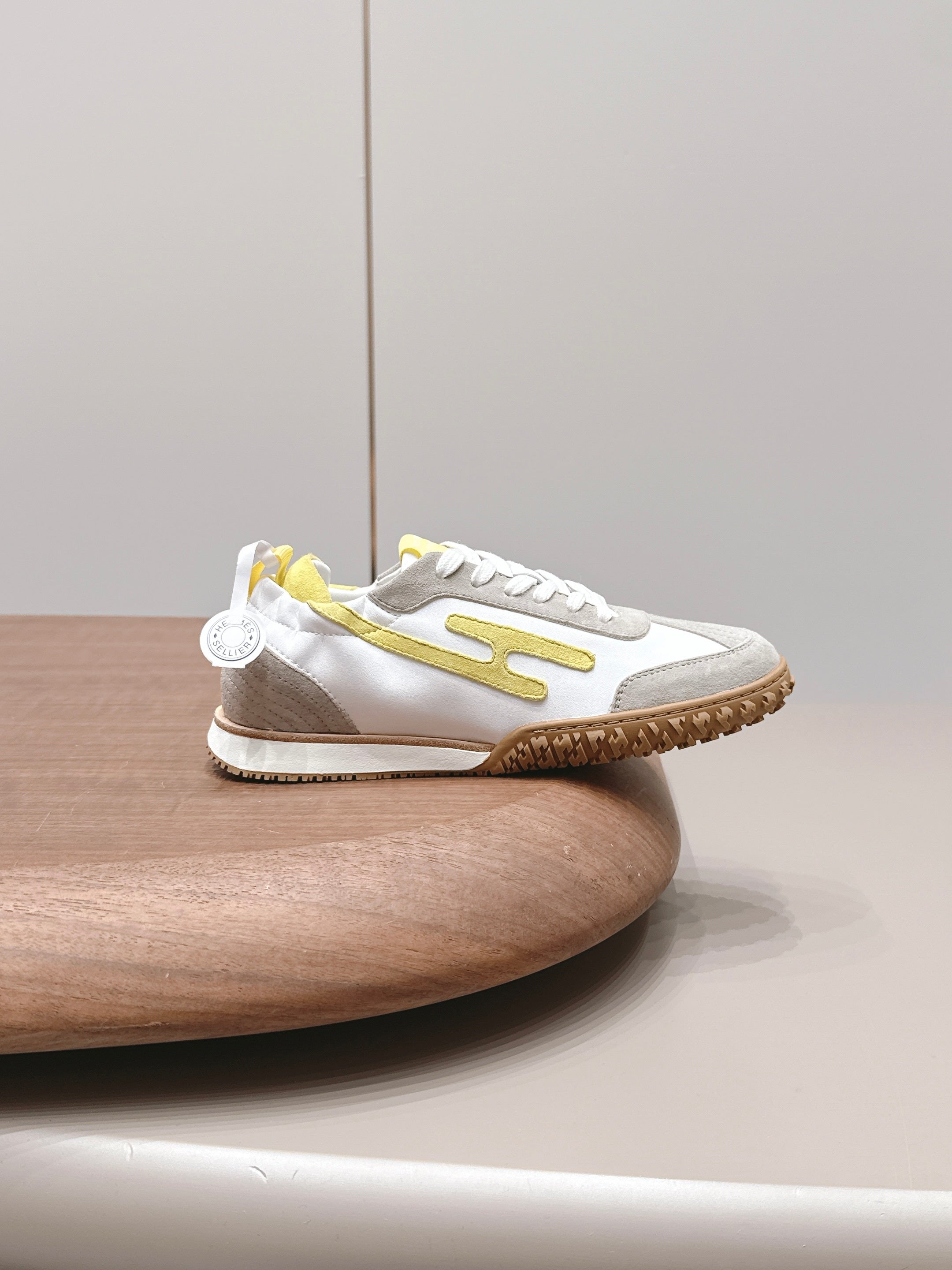 HM 26S BOUNCING SNEAKERS IN WHITE CALFSKIN AND LIGHT GREY YELLOW SUEDE