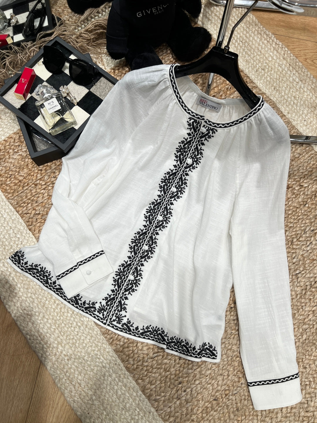 VALENTINO 26S EMBROIDERED SHIRT STYLE 95