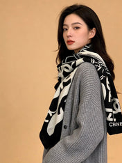 CHANEL 25S SCARF 135 IN CASHMERE 991693