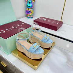 GG HIGH WEDGE SANDALS IN BLUE FABRIC AND RAFFIA WITH GOLD HARDWARE