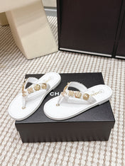 CHANEL 26S FLIP-FLOPS IN WHITE CALFSKIN