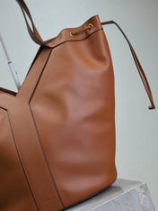 YSL 25S Y LARGE HOBO 50 IN CARAMEL CALFSKIN GOLD HARDWARE