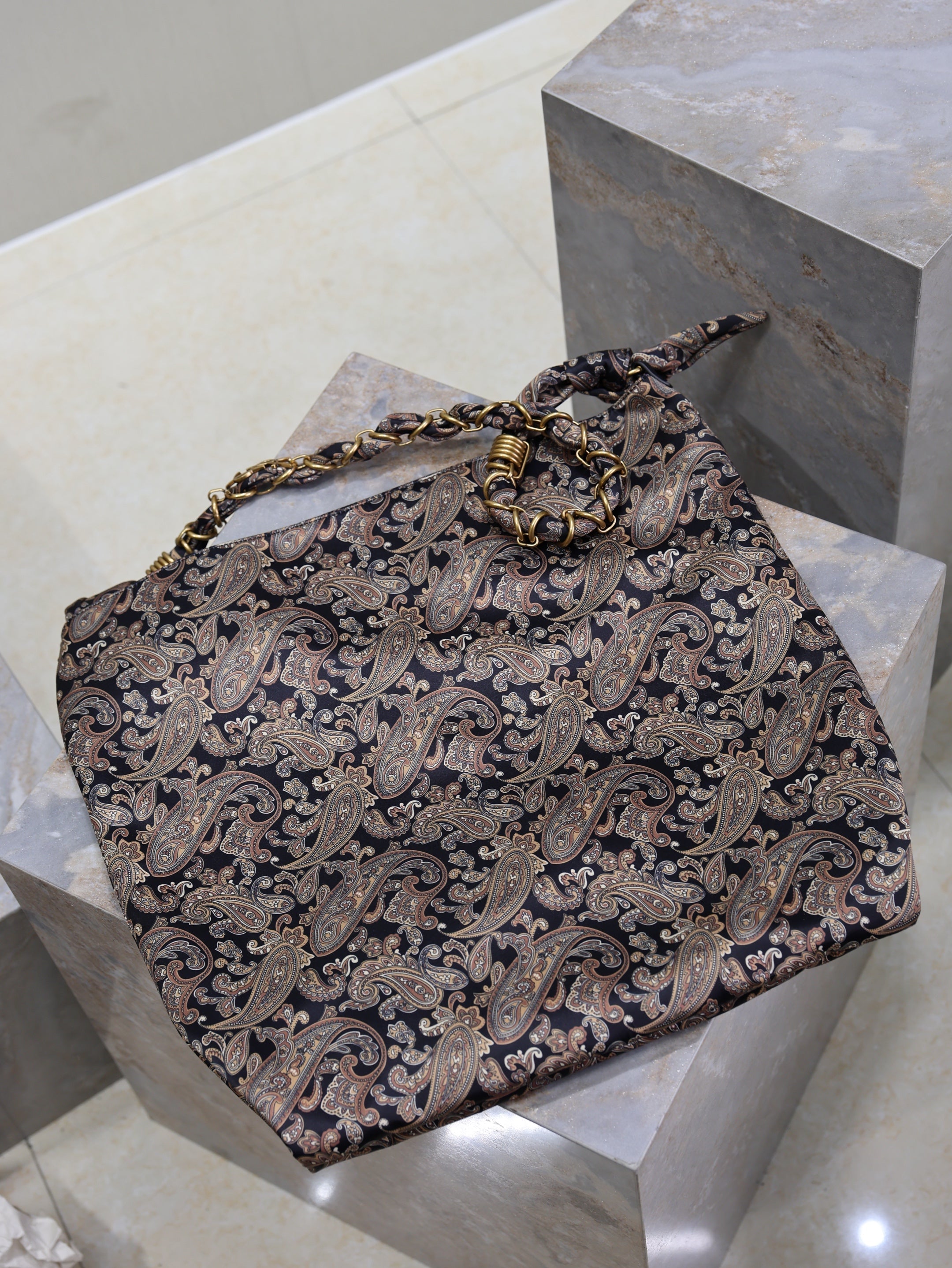 YSL 25S AMALIA 50 IN NAVY MULTICOLOR  SILK TWILL GOLD HARDWARE