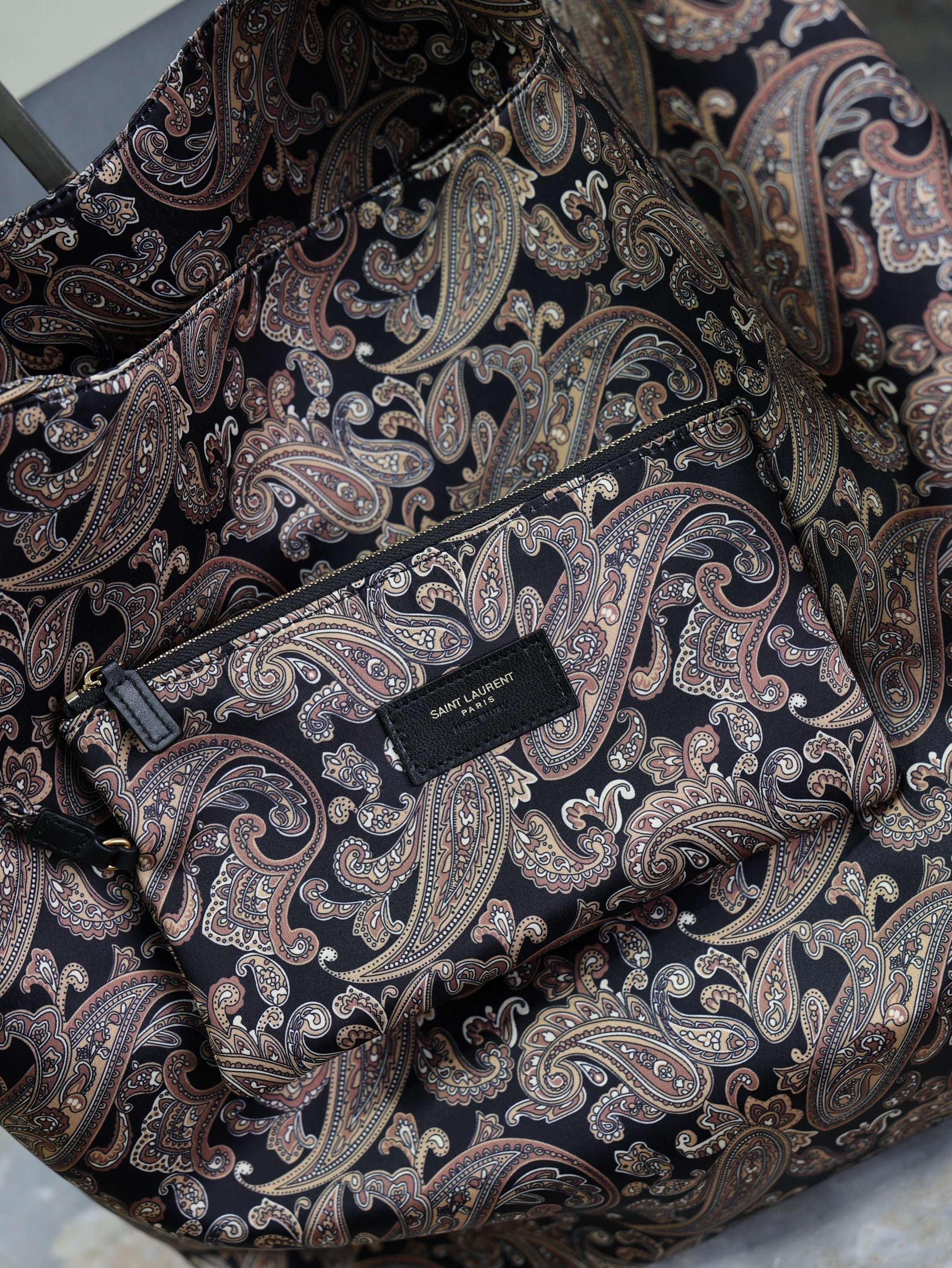 YSL 25S AMALIA 50 IN NAVY MULTICOLOR  SILK TWILL GOLD HARDWARE