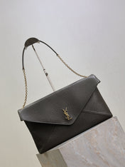 YSL 25S CASSANDRE ENVELOPE MESSENGER 35 IN LIGHT MUSK LAMBSKIN GOLD HARDWRE