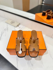 HM 26S HELIA SANDAL 70MM IN CARAMEL BROWN EPSOM CALFSKIN